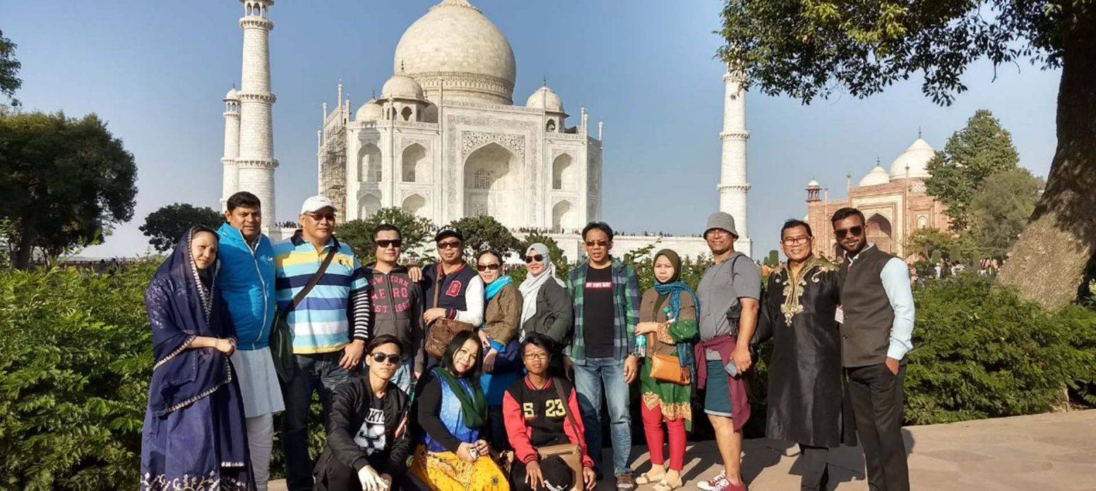 Taj Mahal Sunrise Tour from New Delhi